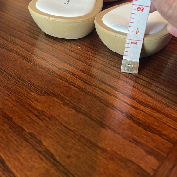 Olivor 3-D Floral Appliqué Slide Sandals Tan White - Picture 8 of 12